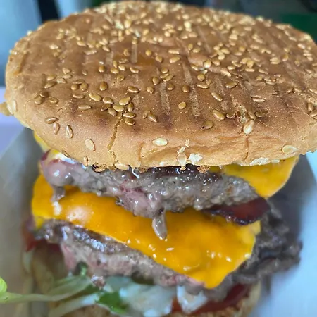 营地 The Shack Commana